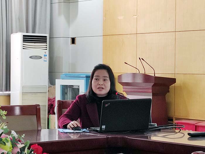 动画疯
举办《从疫情防控看制度优势》专题教育报告2.jpg